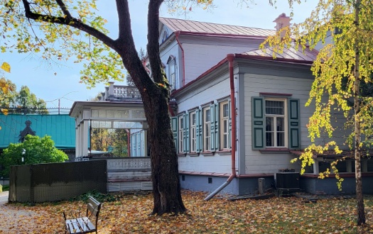  2004.
