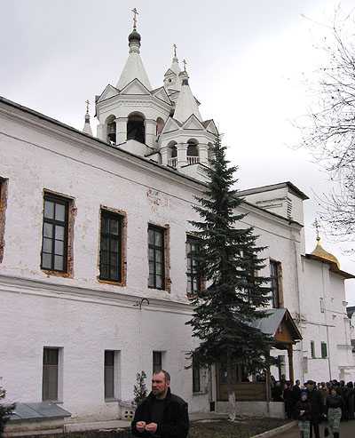  2004.