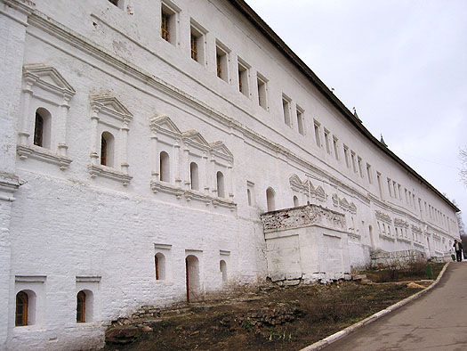  2004.