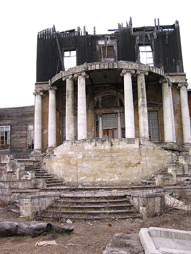  1996.