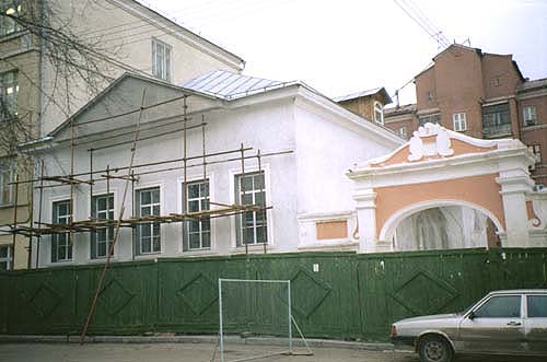  2000.