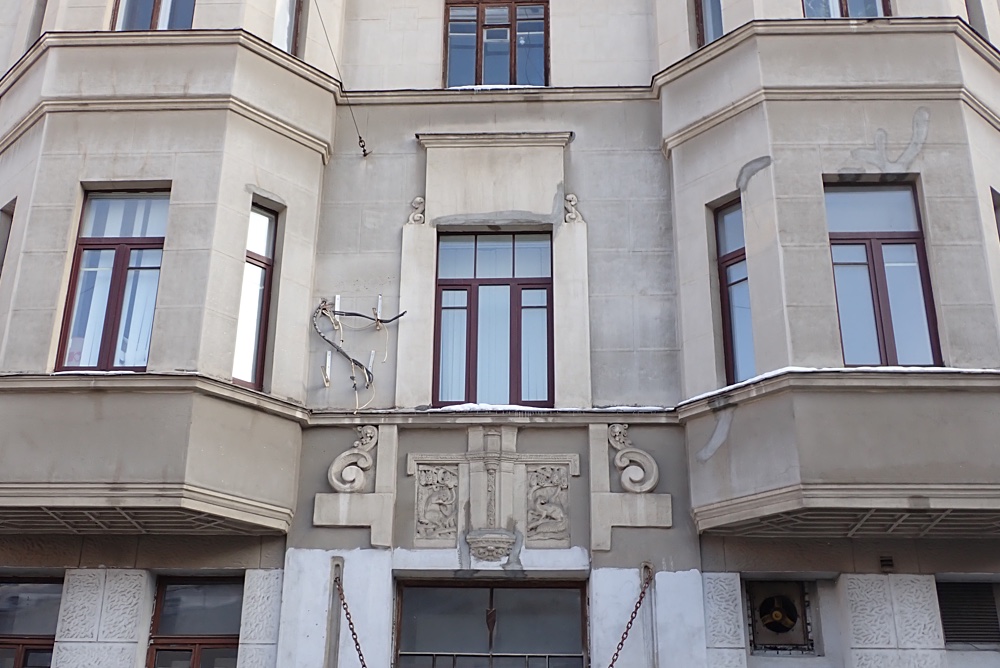 P2050591