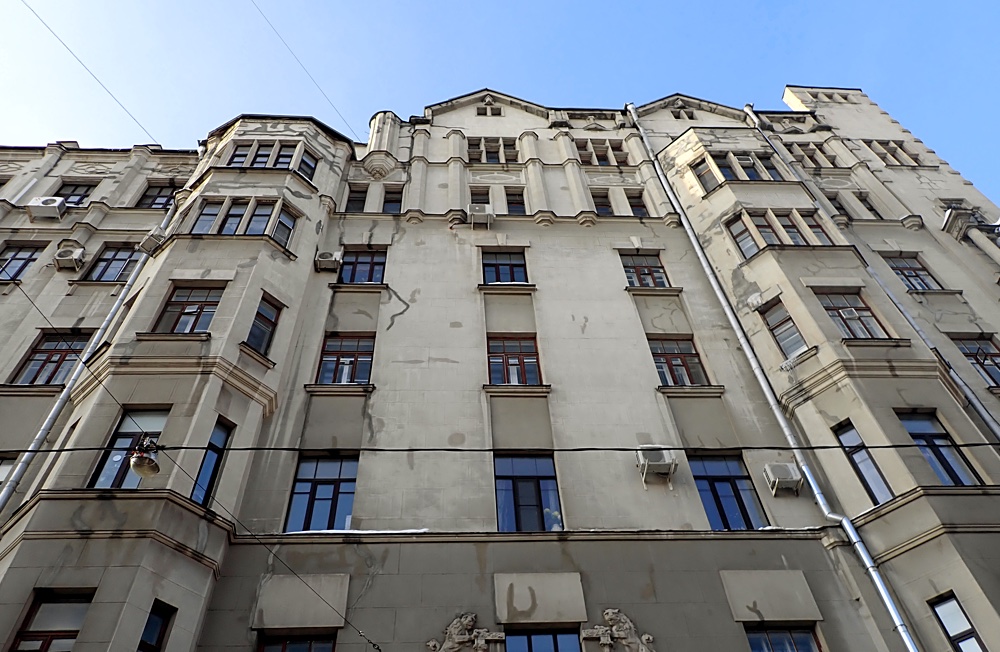 P2050596