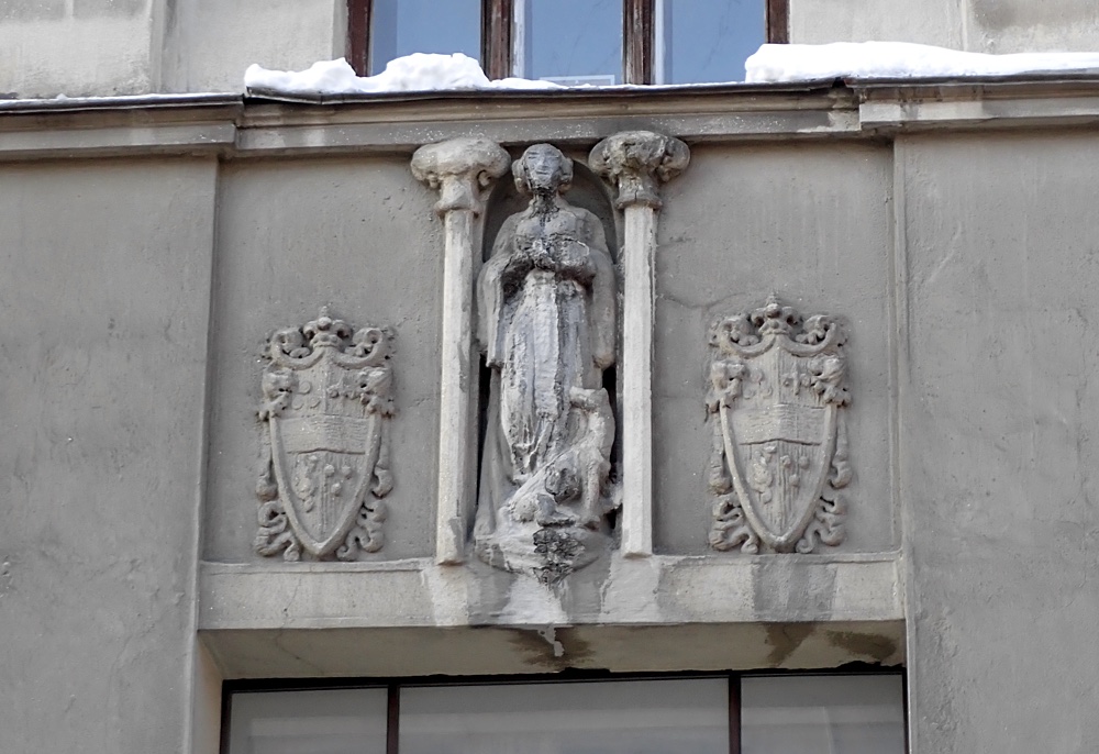 P2050597